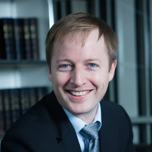 Simon de Charentenay, Axiocap