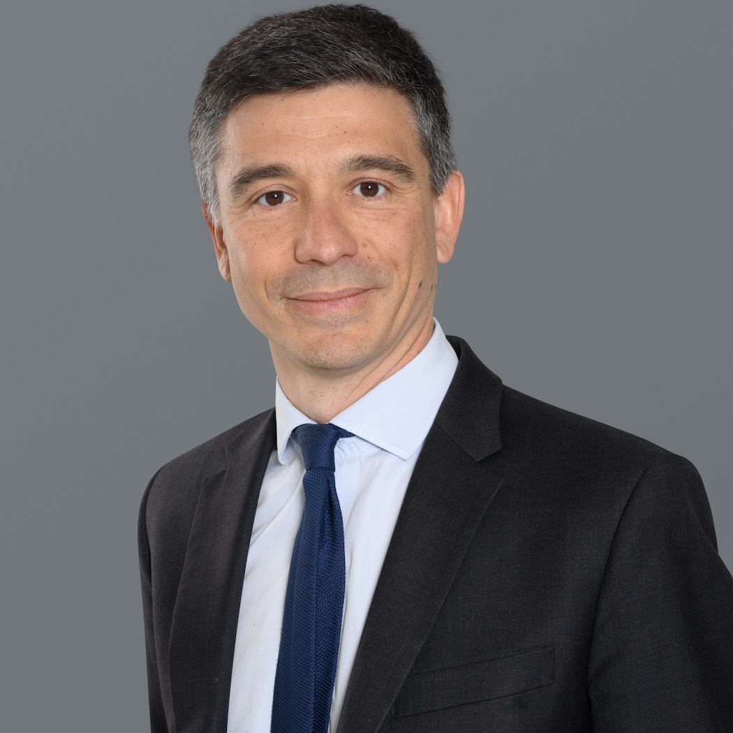 Benoît Thirion, Paul Hastings