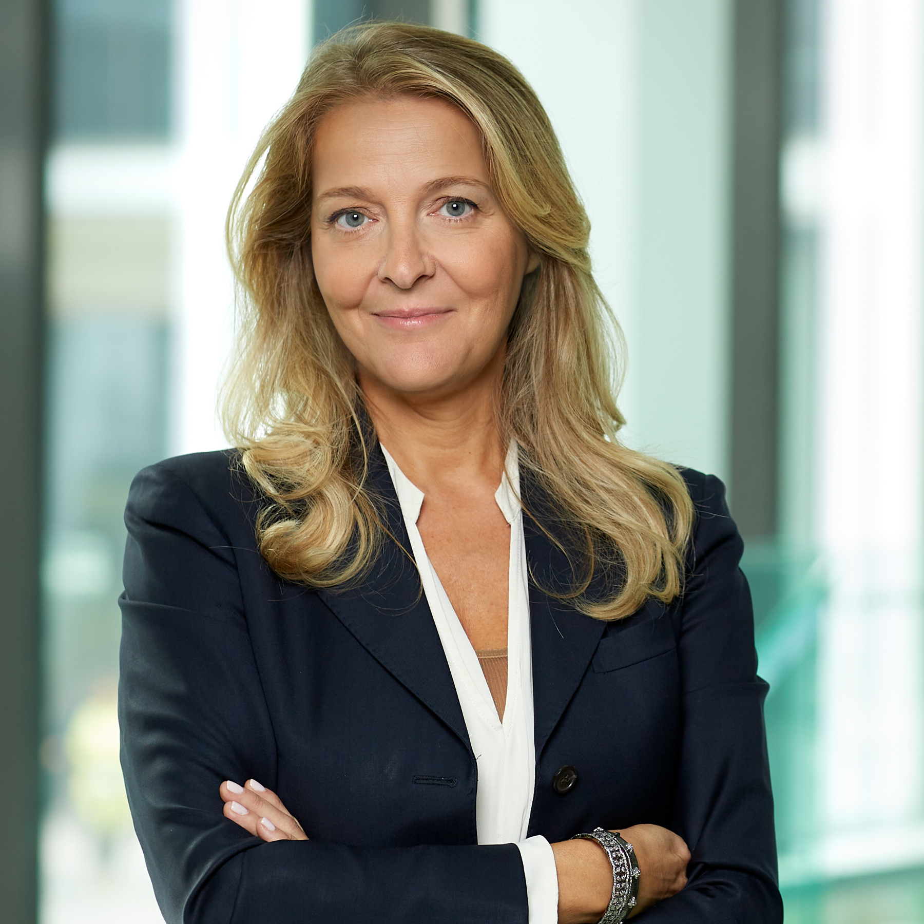 Sabina Comis, Dechert