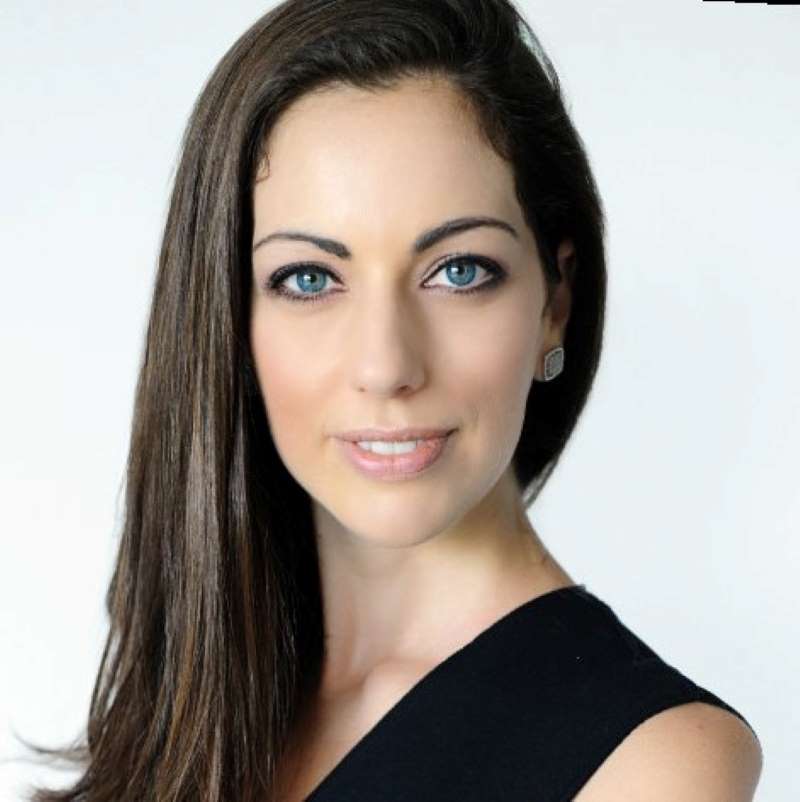 Sophie Corlett, Linklaters