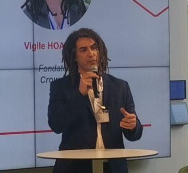 Yann Vigile Hoareau, Crowdaa