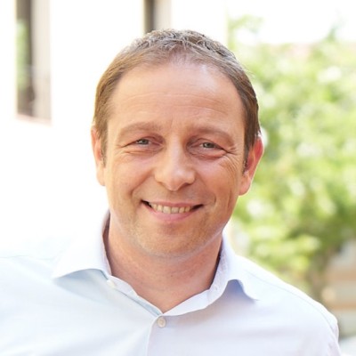 Marco de Vries, Orisha Commerce