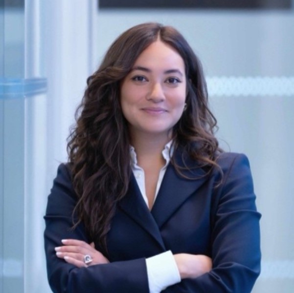 Nina Guyot, Groupe Inter Invest