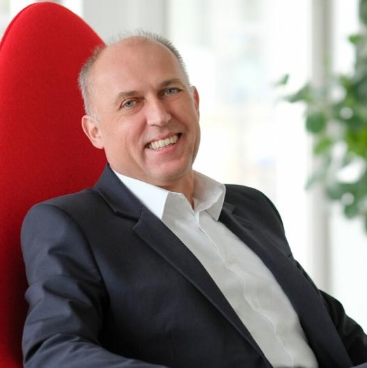 Pawel Skowronski, Spie