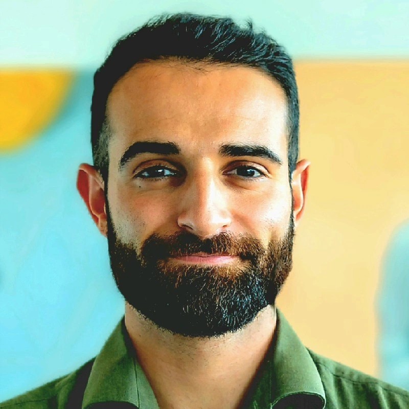 Lucas Pinos, Novoma