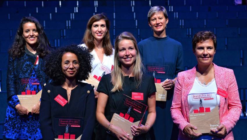 Emna Bourkhis (Montagu PE),  Aurélie Denieuil (Andera),  Stéphanie Hospital (OneRagtime)Nadia Cid (Bridgepoint),  Camille Claverie (Montefiore Investment),  Anne Osdoit (Sofinnova Partners)© Jean-Michel Demee