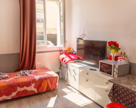 © ResidSocial, LinkedIn, 2026.