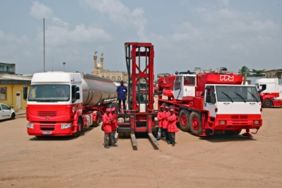 Flotte de camions de l'ivorien Les Centaures Routiers - ©www.facebook.com/pg/lcr