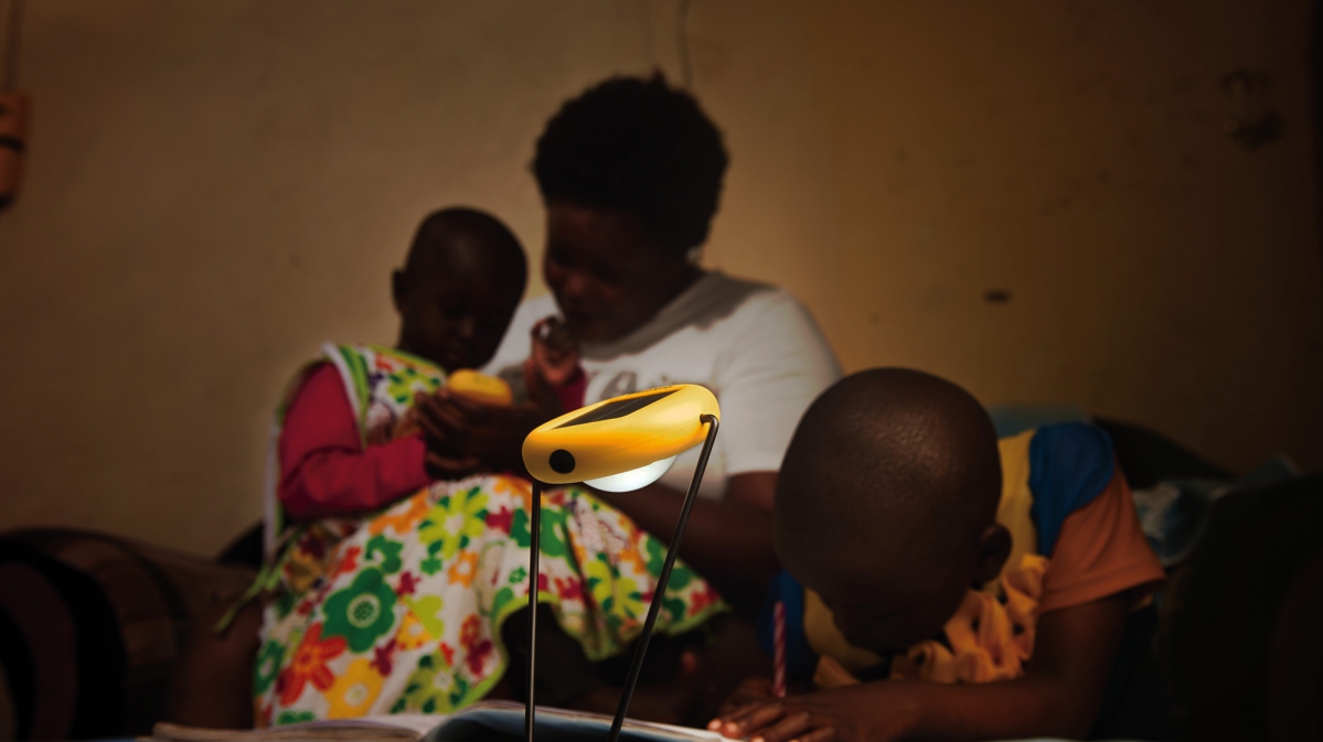 Sous le nom de marque Sun King, l'américain Greenlight Planet exploite le plus grand réseau au monde de services et distribution solaire PAYG sans intermédiaire. - © Greenlight Planet