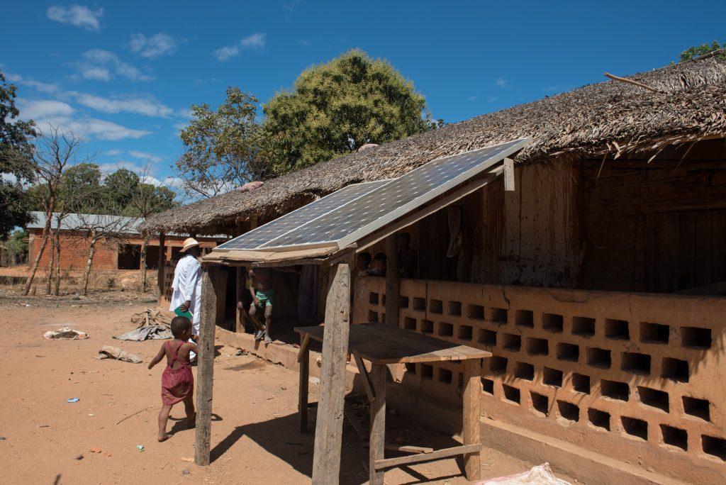 Financé par l'UE, Electrification Financing Initiative vise à soutenir les investissements qui augmentent et/ou améliorent l'accès à des services énergétiques modernes, abordables et durables dans le monde. - © ElectriFi