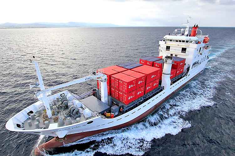 Navire caboteur mixte pour la Polynésie Française, conçu par Mer et Design - © Mer et Design