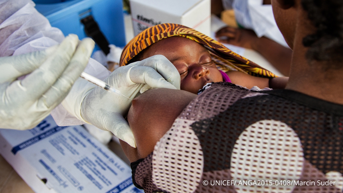 Taketa Pharmaceutical a signé avec l'UNICEF un programme de 4 M€ (500 MJPY) pour la période 2018-2019, afin de contribuer à protéger la vie d'environ 8,5 millions de personnes en Angola, en Guinée et au Togo, en renforçant durablement les systèmes de santé. - © UNICEF/Martin Suder