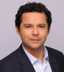 Hector Arroyo, Allen & Overy 