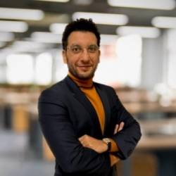 Amir Elias, Capital Grand Est