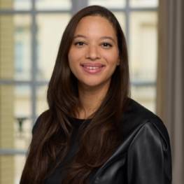 Isabelle Touré-Farah, Darrois Villey Maillot Brochet