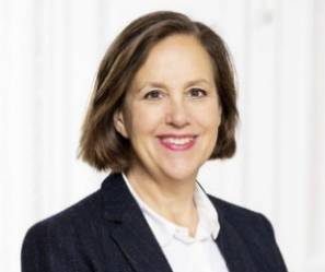 Erin Sarret, Raise