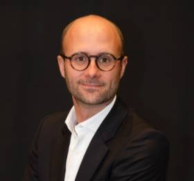 Thomas Hachette, Sorgem