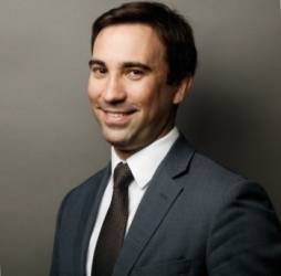 Damien Marty, Ambienta