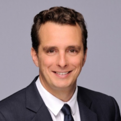 Antoine Sarailler, Allen & Overy