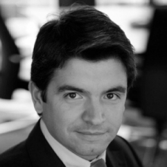 Arnaud Leroi, Bain & Cie Arnaud Leroi, Bain & Cie