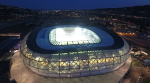 L’Allianz Riviera, aussi appelé stade de Nice et stade Riviera, est l'enceinte de OGC Nice.
