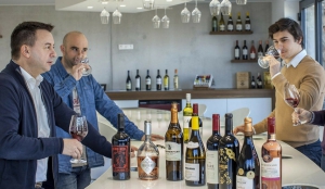 Dégustation de vins - ©lgiwines.com Dégustation de vins - ©lgiwines.com