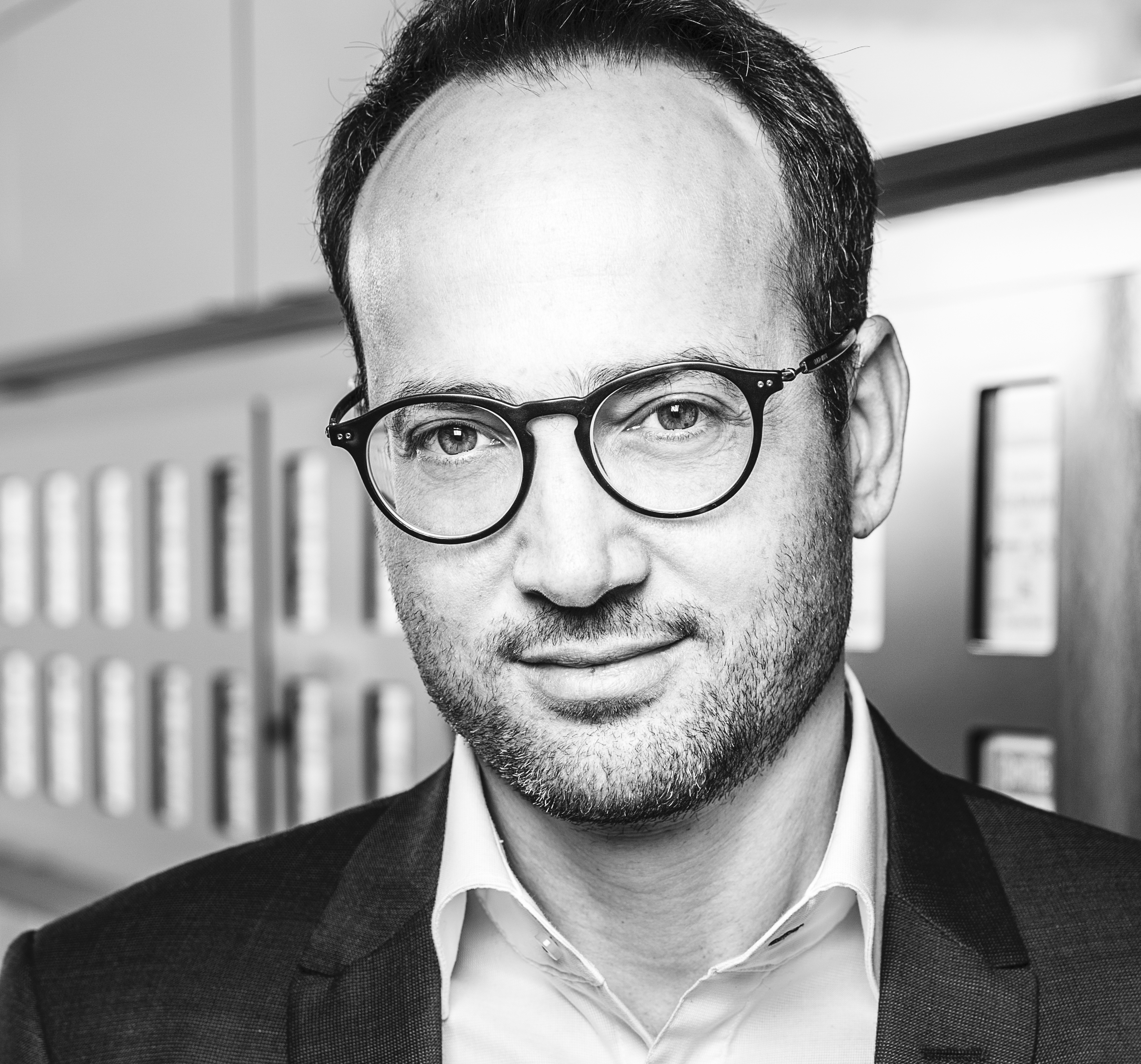Eyal Lavin, Chausson Finance